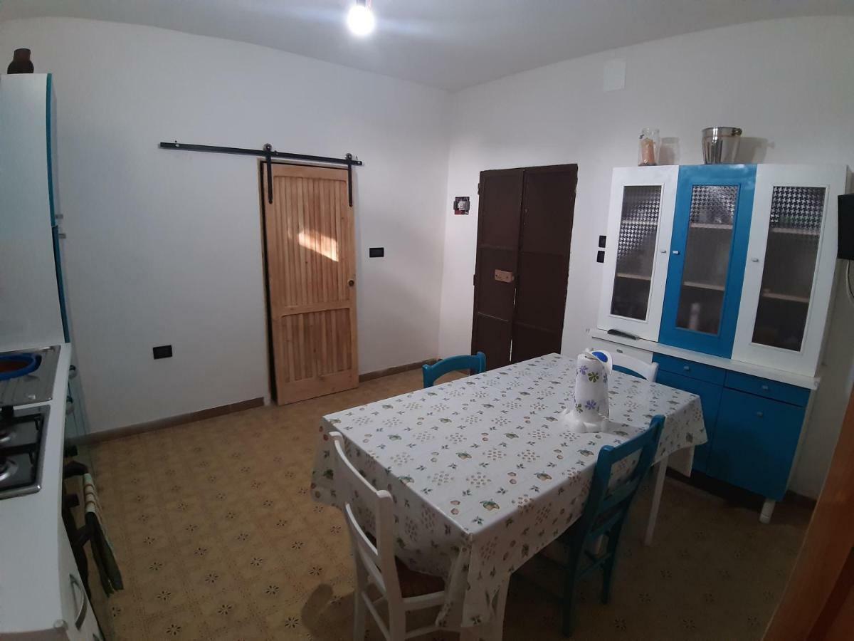 Вілла Casa Lucia Остуні Екстер'єр фото